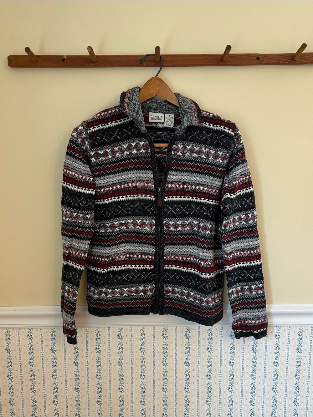 VINTAGE Classic Elements Patterned Cardigan Sweater